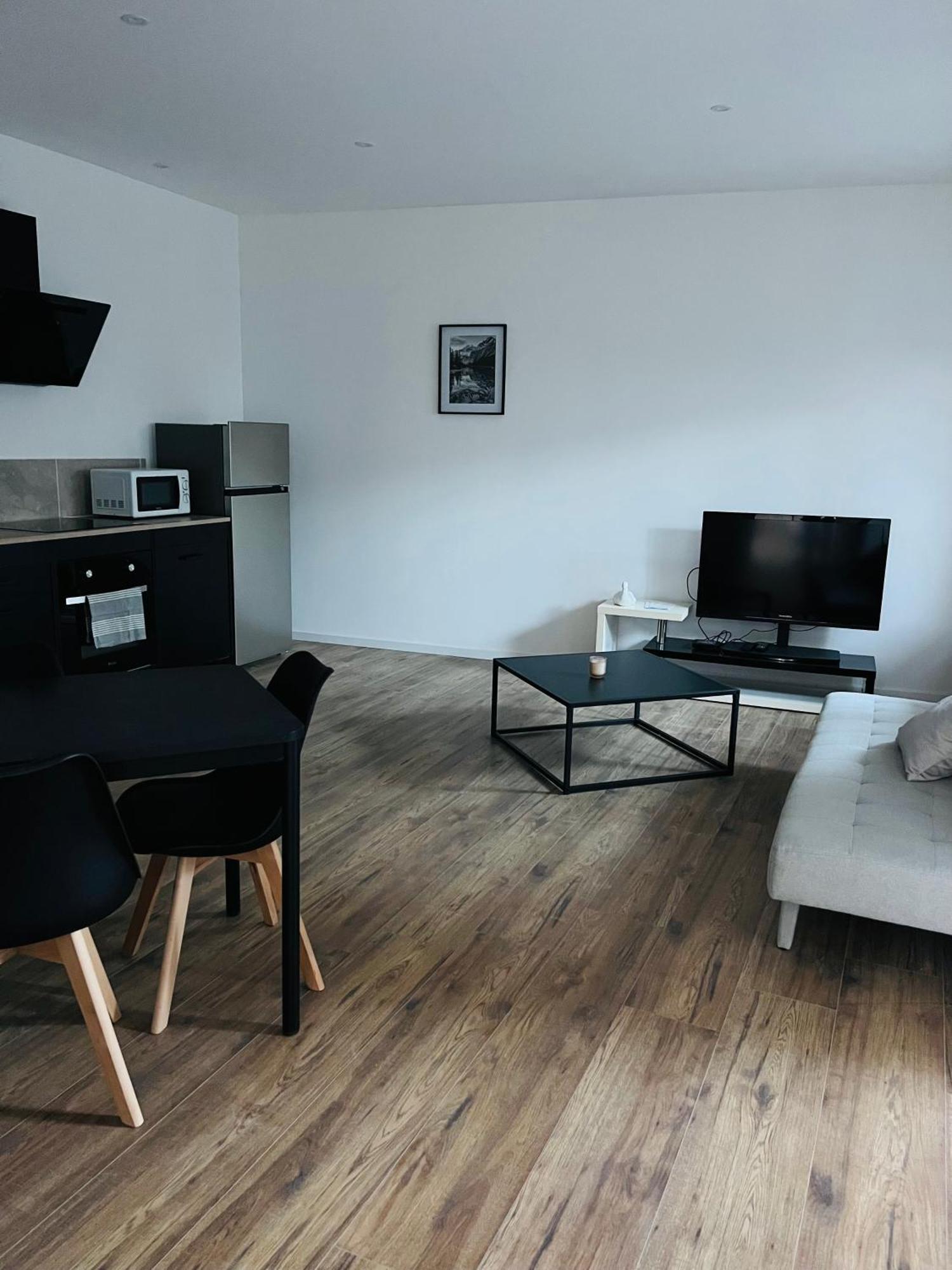 Logements 6 Pers A 15 Minutes D Angers Corné Buitenkant foto